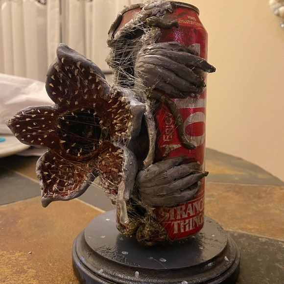 Stranger things Demogorgon collectiable coke can - Picture 12 of 16